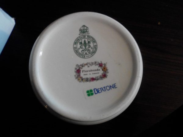 Vaso in ceramica lavorato a mano, Abbey Pottery - immagine 2
