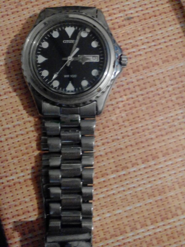 Orologio Citizen al quarzo Ore Felici, water resistant